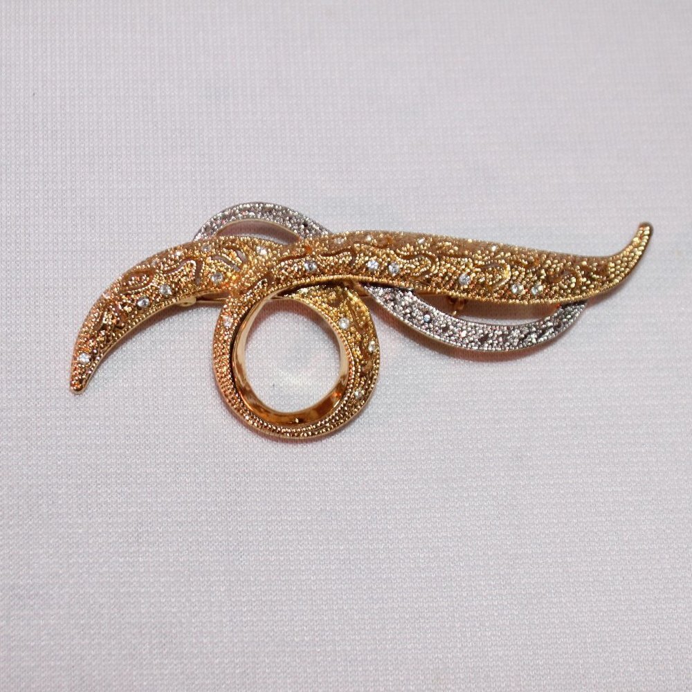 Avon Silver and Gold Tone Swirl Brooch with Rhinestones